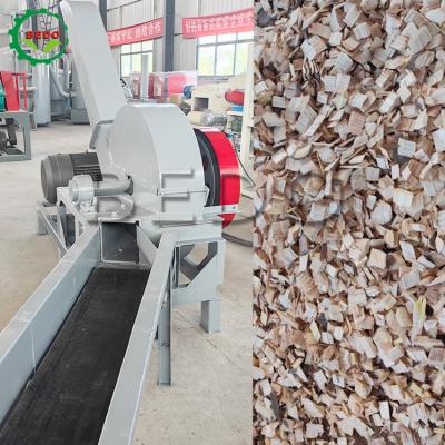 China 3-5t/h Capacity Electric Wood Chipper With Automatic Feed Conveyor for sale