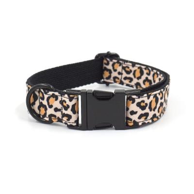 China New Customized Brown Leopard Pattern Material Pet Fresh Black Collar Custom Bulk for sale