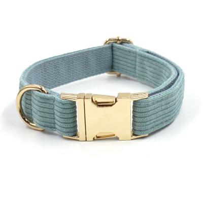 China New Personalized Fashion Mint Green Velvet Buttercup Pet Light Collar for sale