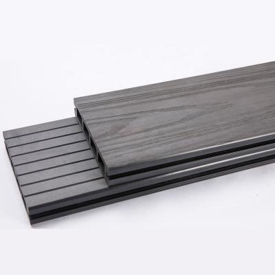 China Wood Plastic Composite Decking For Garden Landscaping Density 1.3%-1.4% for sale