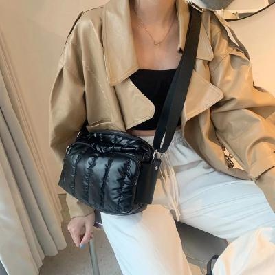 China Women Winter Portable Cross - Body Bag Designer Handbag Wide Shoulder Strap Messenger Strap Luxury Space Pack Cotton Shoulder Bags for sale