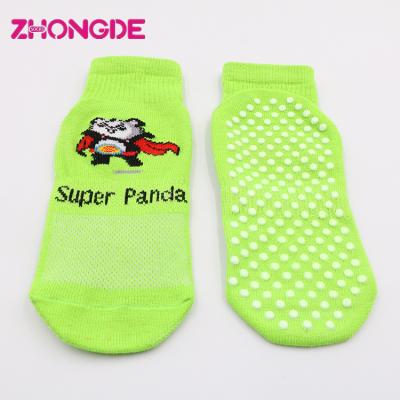 China China Breathable Custom Knitted Green Trampoline Socks Hospital Socks Non Slip for sale