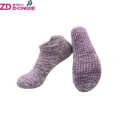 China Fashionable Antibacterial Premium Quality Ankle Skid Pilates Yoga Socks Non Slip Non Slip Socks For Yoga OEM Sample for sale