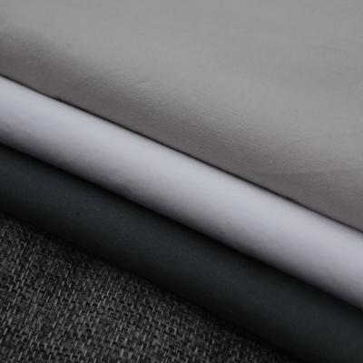 China Hot Sale Plain Weave Muslin Cotton Fabric 40*40 Woven Washed Cotton Fabric Anti-static Washed Organic Cotton Poplin Fabric for sale