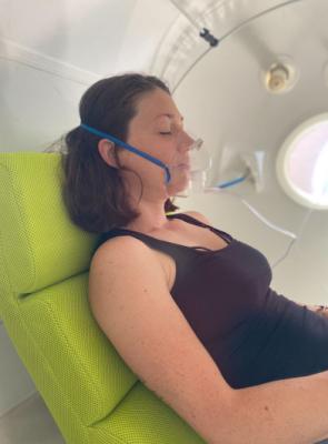 China 2ATA Hartschalenkammer Zuhause Hard Hyperbarische Sauerstoffkammer HBOT Für Schönheit & Körperpflege Health Club SPA zu verkaufen