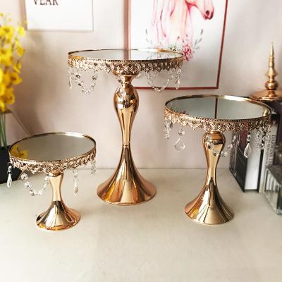 China Decorative Party Metal Cake Stand with Round Pedestal Cake Stand with Crystals for Birthday Party Wedding Decoration Centerpieces for sale