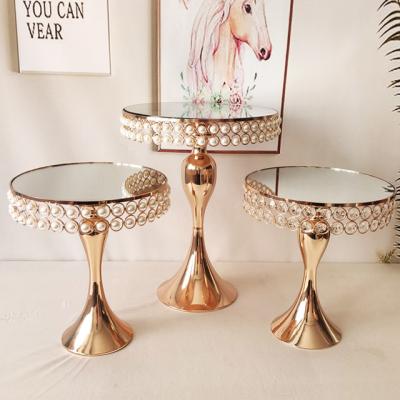 China Decorative Party Metal Cake Stand with Round Pedestal Cake Stand with Crystals Perfect for Weddings, Birthdays and Special Occasions for sale