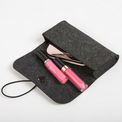 China Viable Women's Cheapest Women's Older PU Leather Glass Sunglasses Case Felt Glass Bag Case Eco-Friendly Kids for sale