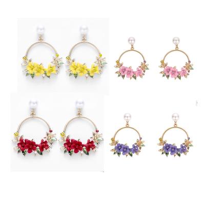 China 2019 New Fashion Flower Alloy Trendy Ladies Earrings Jewelry Drop Earrings Wholesale for sale