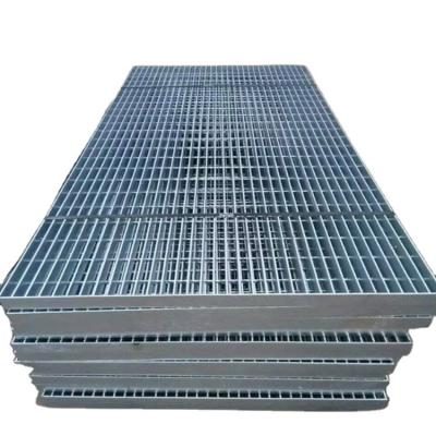 China Traditional Galvanized Mild Steel Grille , Galvanized Metal Wire Mesh Deck for sale