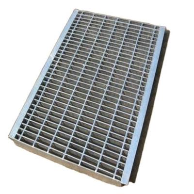 China Traditional Galvanized Drain Grate For Driveway Galvanized Drain Grate Galvanized Exterior Drain Cover for sale