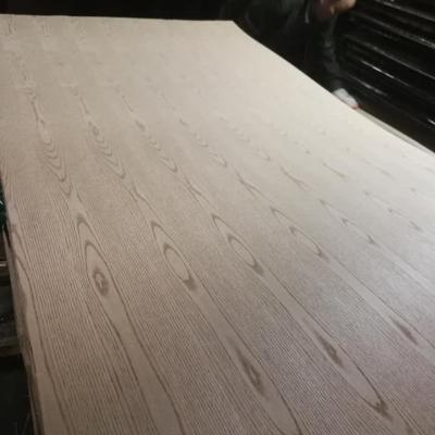 China Modern 3.6mm 5mm Glue E1 Plain Colored MDF Natural Red Oak Veneer Laminated MDF for sale