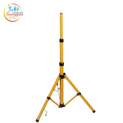 China Zhongshan Factory Wholesale Yellow Adjustable Tripod Stand Outdoor Led Work Light for sale