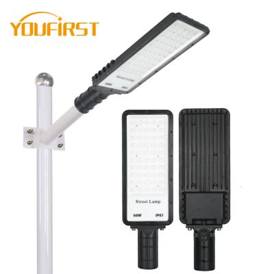 China ROAD SMD Stadium Die Cast Aluminum Outdoor Waterproof Ip67 50 100 150 200 W Led Street Light for sale