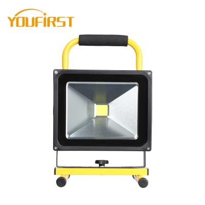 China Car camping/construction/emergency/rechargeable led flood light portable rainproof cob good quality Ip65 20watt 30watt park/stadium for sale