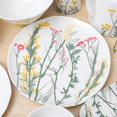 China Creative Viable Flower Bone China Rolls And Dish Household Cool Factory Dinner Dish Bone China Tableware Supply Set for sale