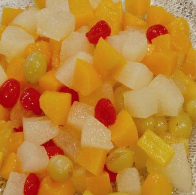 China New Culture Canned 820g Canned Fruit Salad In Pear Juice for sale