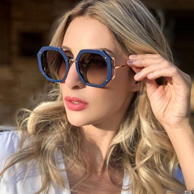 China Fashion Sunglasses Wholesale Vintage Sun Glasses Gradient Lens Shades Fashion Women's Polygon Sunglasses New Design For Female for sale