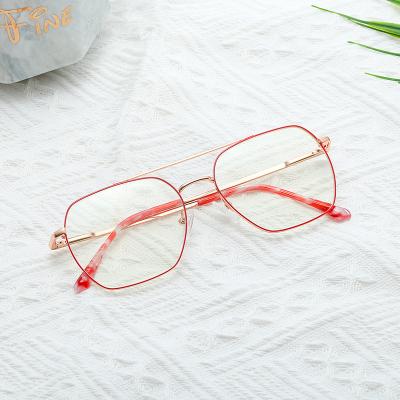 China 2022 Wholesale Men Lightweight Logo Optical Eyeglasses Frame Custom Made Retro Light Glasses Anti-blue Square Metal Women for sale