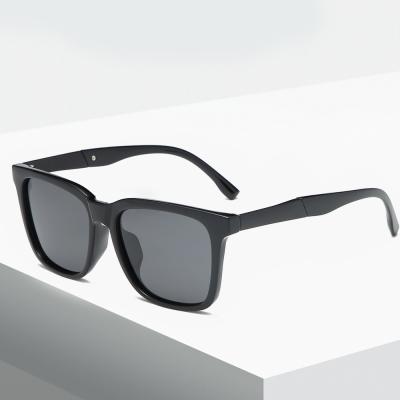 China Fashion Sunglasses 2022 New Fashion Men Sun Glass Sunglasses Polarized Retro Women Shades Wholesale Sunglasses for sale