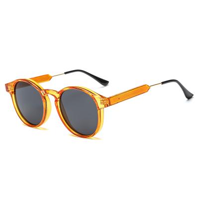 China Around 2021 Hot Selling Custom Made Fashions Ladies Shading Women Fashionable Retro Round Sun Glasses for sale