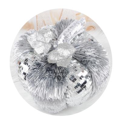 China Unique Silver Holiday Decor Glitterl Pumpkin Decoration Ornaments For Halloween / Home Decor. for sale