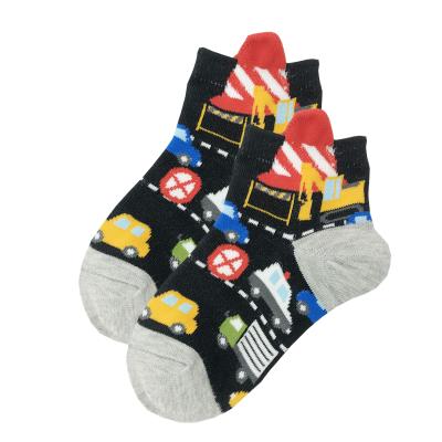 China Boys Sporty Ankle Sock Athletic Sock Half Cushioned Low Cut Socks For Kids for sale