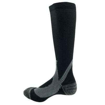 China Long Compression Breathable Medical Socks and Compression Retraining Socks for Sports for sale