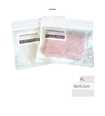 Cina BIODEGRADABLE hot sale PLA +PBAT+ cornstarch PE gel and PP PVC zipper bag for clothes shoes T-shirt in vendita