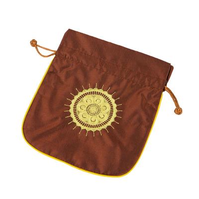 China Wholesale Safety and Custom Velvet Jewelry Pouch Embroidery Drawstring Bag Plus Velvet Bag for sale