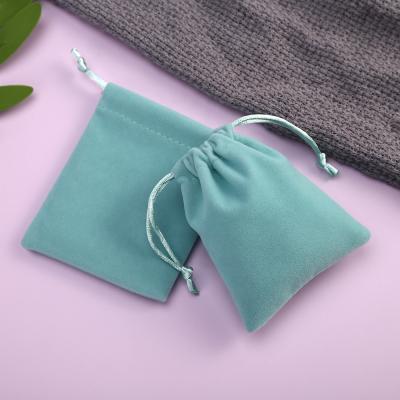 China 13X18cm Soft Soft And High Quality Velvet Jewelry Pouches Packaging Drawstring Bags For Jewelry Packaging for sale