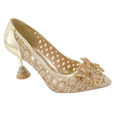 China Glitter Point Toe Kitten Heeled Pumps, SIKA 2023 Fashion Trend Women's Elegant Flower Rhinestone Decor Bridal Shoes for Wedding for sale