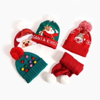 China Medium Medium Baby Christmas Knit Hat and Scarf Custom Reindeer Embroidered Winter Hats and Scarf Set Newborn for sale