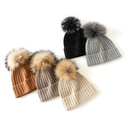 China 2021 COMMON Women's Fashion Knitting Classic Snapback COMMON Warm Custom Bobble Slouch Knit Hat Beanie for sale