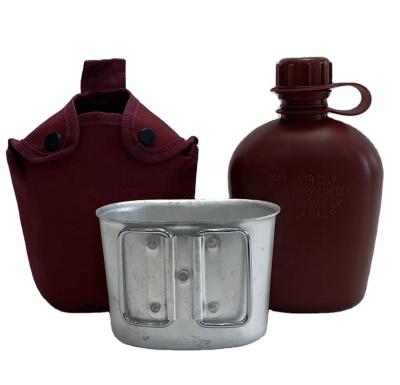 China Durable Outdoor Kettle Bowl and Watering Can Water Bottle Made of Red 600D or 1000D Oxford Cloth for sale