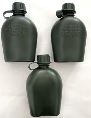 China Outdoor plastic bottles in green color for durable army or military for sale