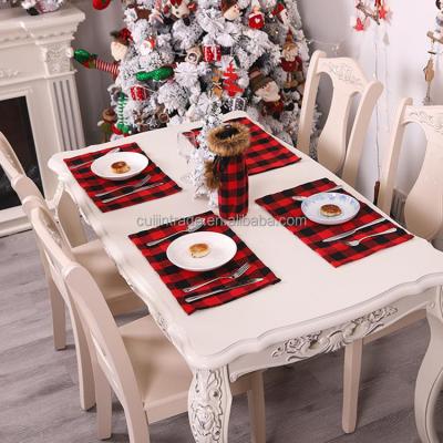 China Christmas Table Mat Cotton Woven Buffalo Plaid Viable Hot Sale Kitchen Table Decoration Dish Table Mat for sale