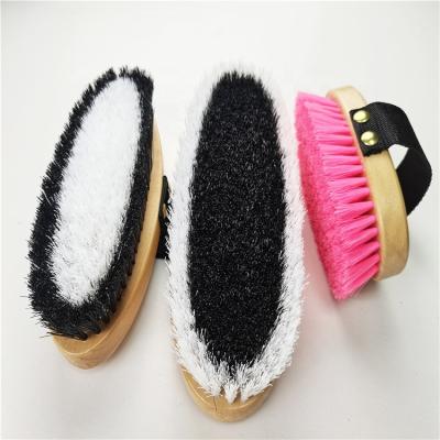 China Best durable horse brush for throwing horse brush for sale