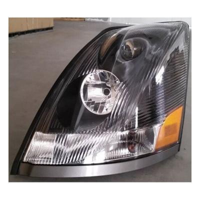 China Plastic & Glass Volvo VNL Head Light 82329127 For Truck 82329127R for sale