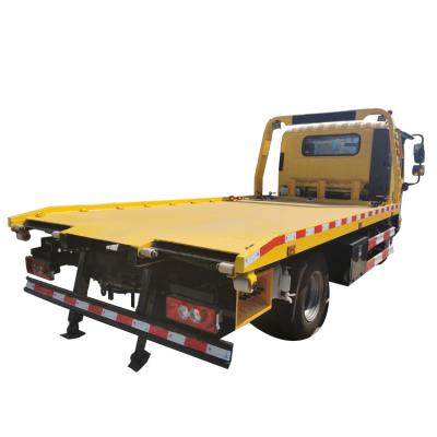 China 5800*1750*2350MM Diesel Oil Towing Truck Equipment Towing Wrecker Type Truck for sale