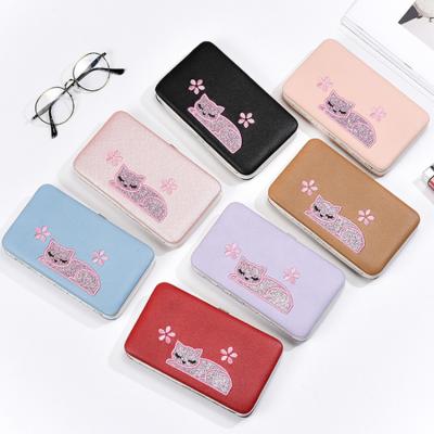 China Lady Fashion Embroidery Kitten Clutch Large Cartoon Clutch Wallet Female Cute Long Frame Wallet for sale