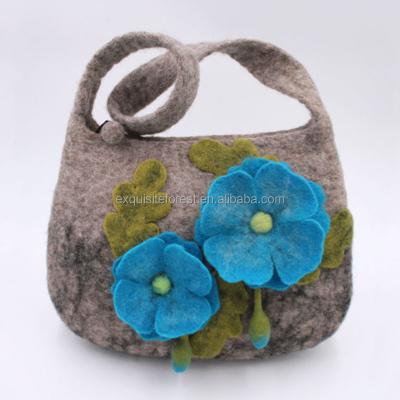 China PORTABLE wool felt organizer shoulder bag premium handmade portable felt flowers tote bag for sale