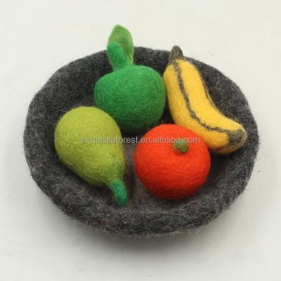 China Realistic Felt Handmade Ornament Banana Apple Orange Pear Food Crafts Christmas Decorations Wool Felting Fruit for sale