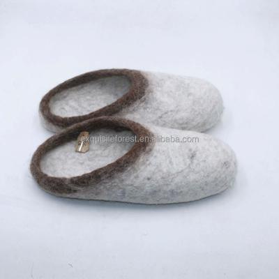 China Fashion trend 100%wool handmade unisex home gray peach casual warm anti slip flat felt shoes felted wool slippers for sale