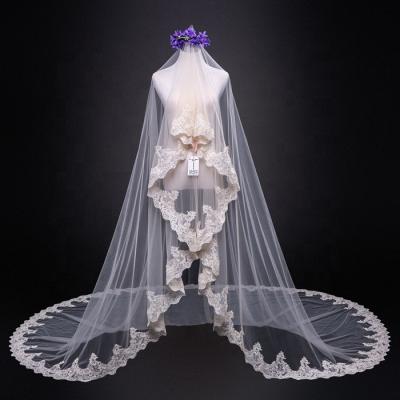 China Lace Edge Long Lace Cathedral Wedding Veil Elegant Custom Made Bridal Veil for sale