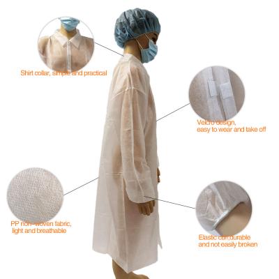 China Hospital/Lab Coats Clinic/Lab/Public Place Disposal With Collar Nonwoven Lab Coat For Disposable Chemistry Lab PP Coated White for sale