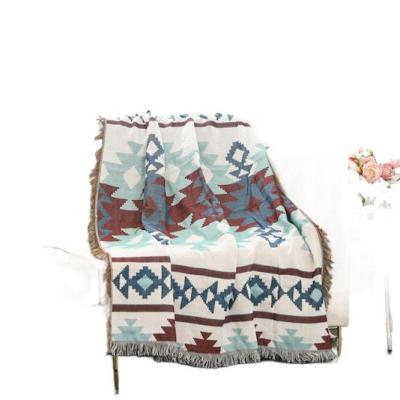 China Jacquard Fashion Tapestry Sofa Cover Bed Armchair Throw Covers Fringe Jacquard Woven Blankets for sale