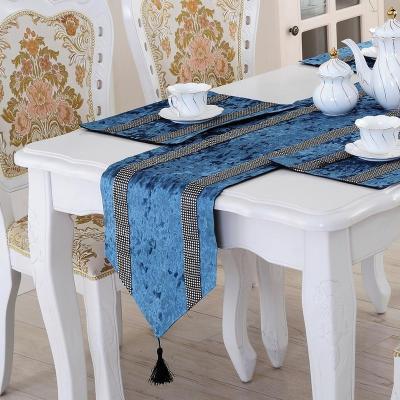 China Wholesale Simple Luxury European Stripe Production Fashion Coffee Table Cloth Table Runner for sale