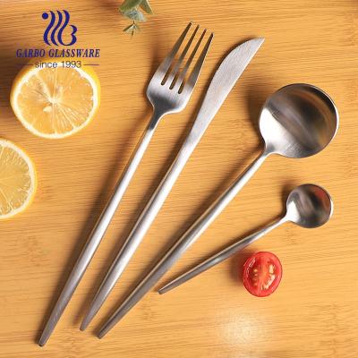 China Sustainable 304 Stainless Steel Cutlery Dessert Spoon Set Dinner Servers Kitchen Flatware Silver Fork Spoon Sets for sale