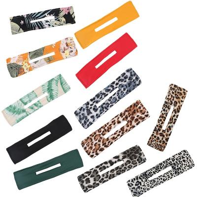 China Boutique border new fashion dexterous bun yarn hair dresser printing magic clip twisting lazy hair dresser hair accessories for sale